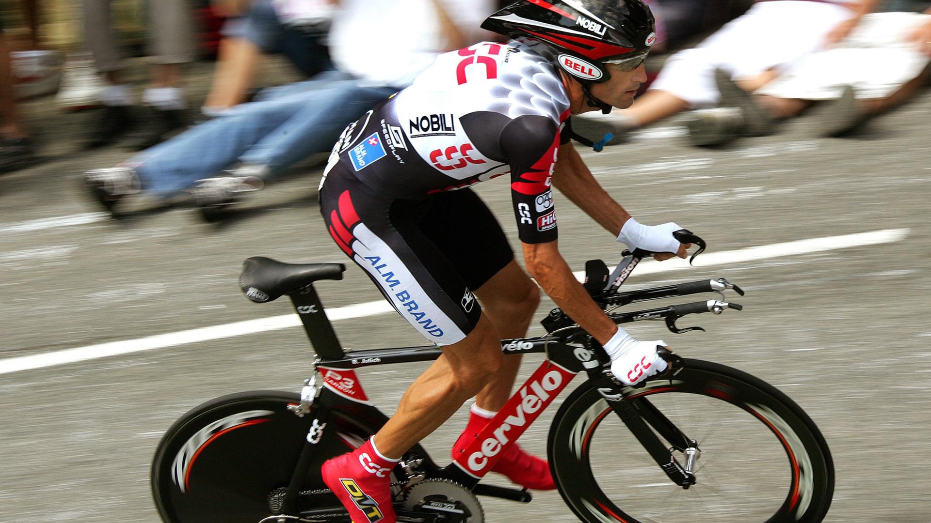 科贝特200米蛙泳决赛表现令人惊艳